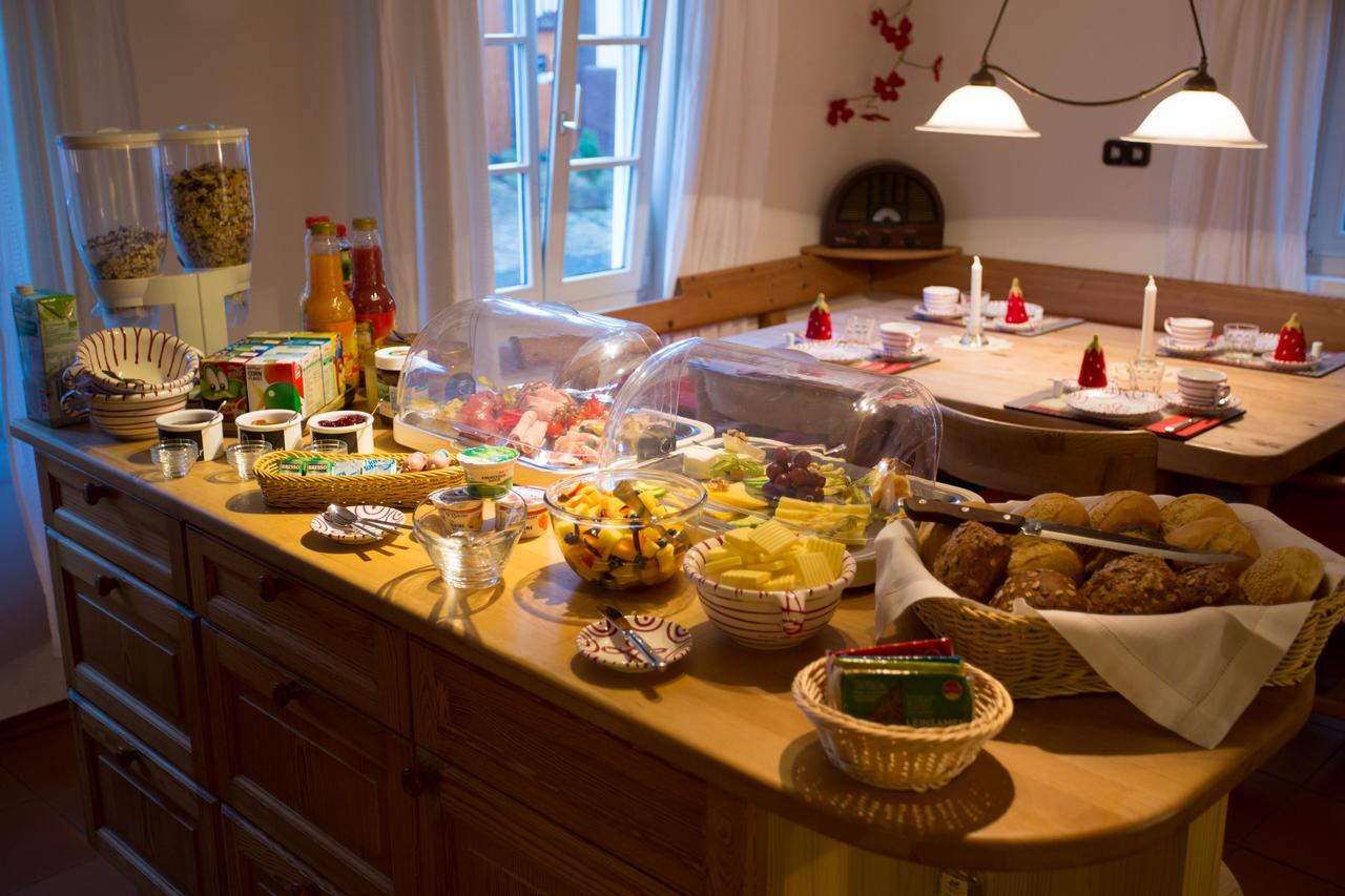 Beate'S Bed & Breakfast Münzenberg Екстериор снимка